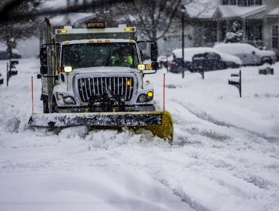 snow-plow-3ax-570x430